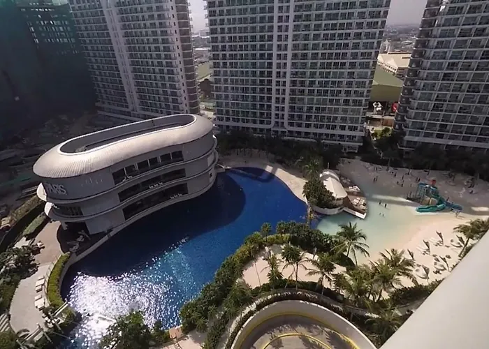 Azure Paranaque Bldg Maldives