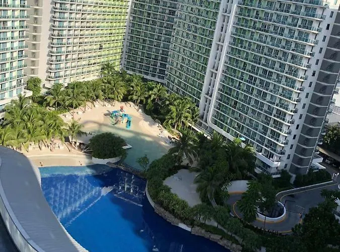 Apartment Azure Paranaque Bldg Maldives